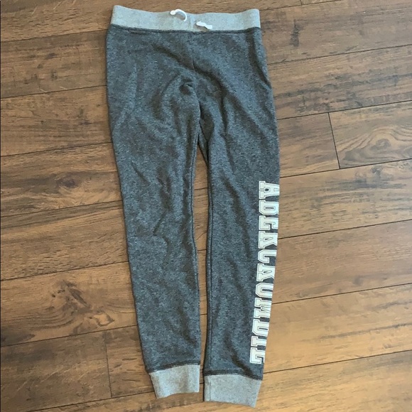 Abercrombie pants - Picture 1 of 3
